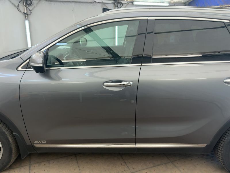 Kia Sorento 2.2 CRDi Platinum Edition 4WD — zdjęcie 4