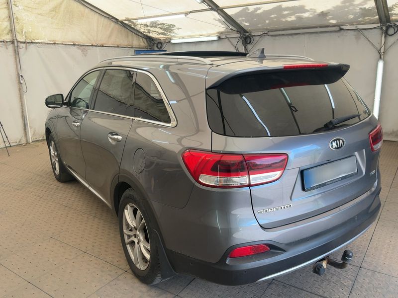 Kia Sorento 2.2 CRDi Platinum Edition 4WD — zdjęcie 3