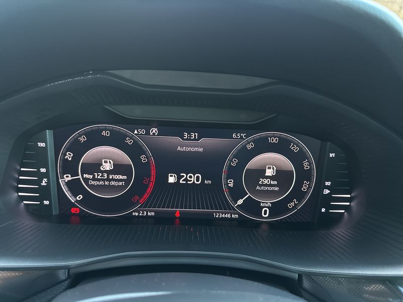 Skoda Scala 1.0 TSI Ambition — zdjęcie 12