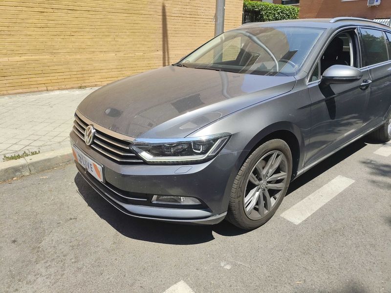 Volkswagen Passat 2.0 TDI Sport BlueMotion Tech — zdjęcie 2