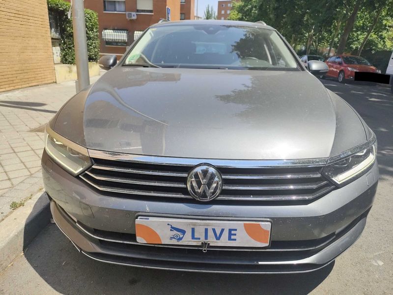 Volkswagen Passat 2.0 TDI Sport BlueMotion Tech — zdjęcie 7