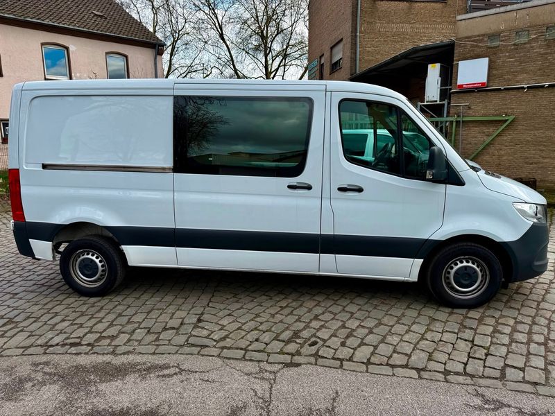 Mercedes-Benz Sprinter 215 CDI FWD L2 — zdjęcie 17