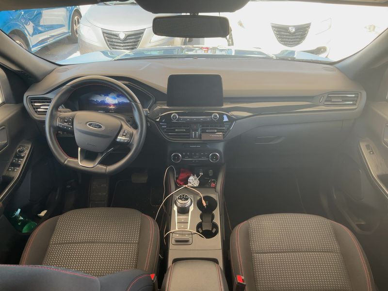 Ford Kuga 2.5 Hybrid ST-Line — zdjęcie 12