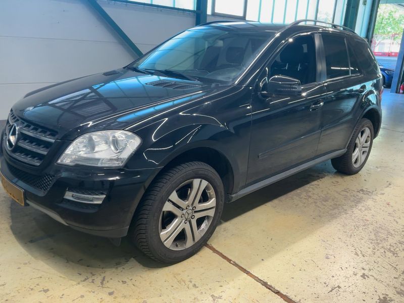 Mercedes-Benz M-Klasse ML 350 CDI 4Matic 2011 – снимка 2