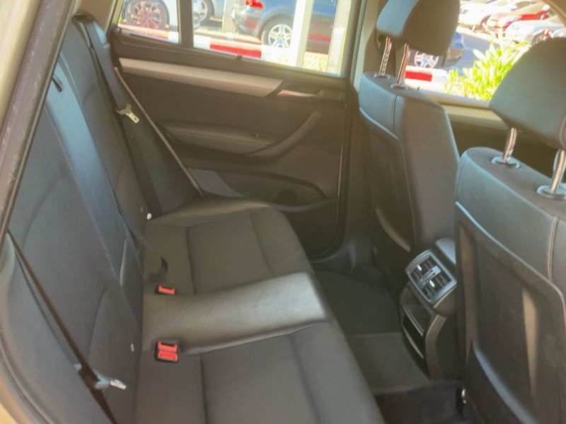 BMW X3 xDrive 20d — zdjęcie 14