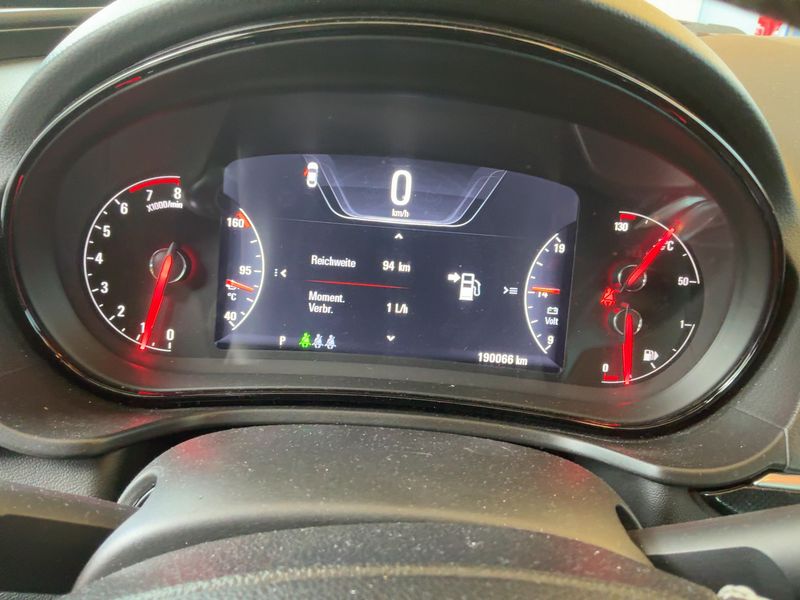 Opel Insignia 2.8 V6 Turbo OPC 4x4 — zdjęcie 13