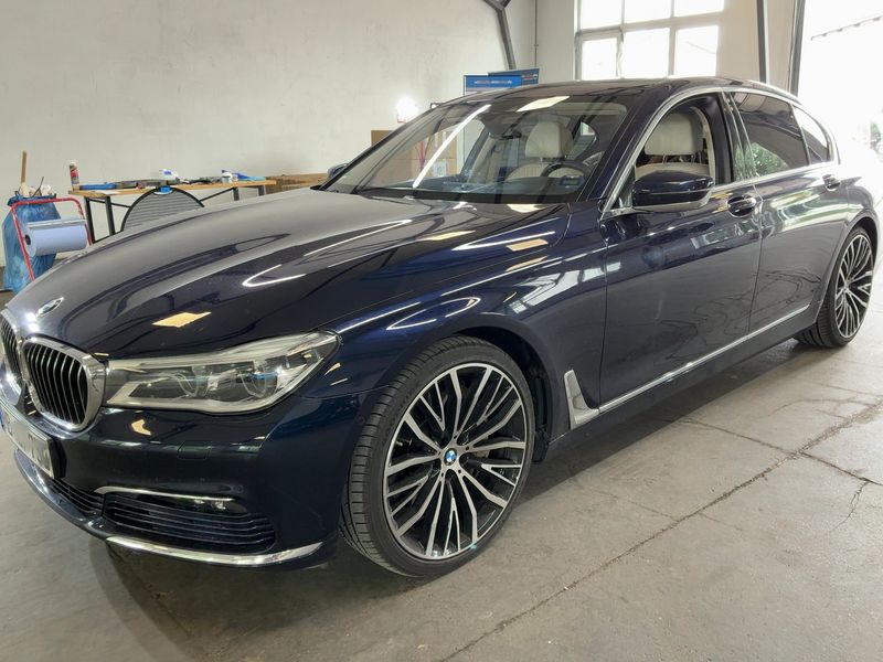 BMW 7er 750i xDrive 2016 – снимка 1