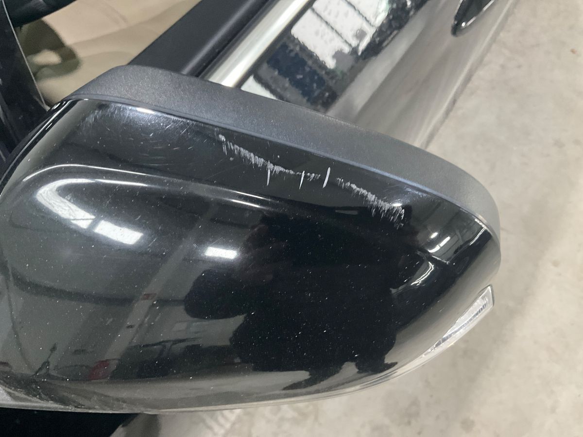 Volvo V60 2018 — photo 36