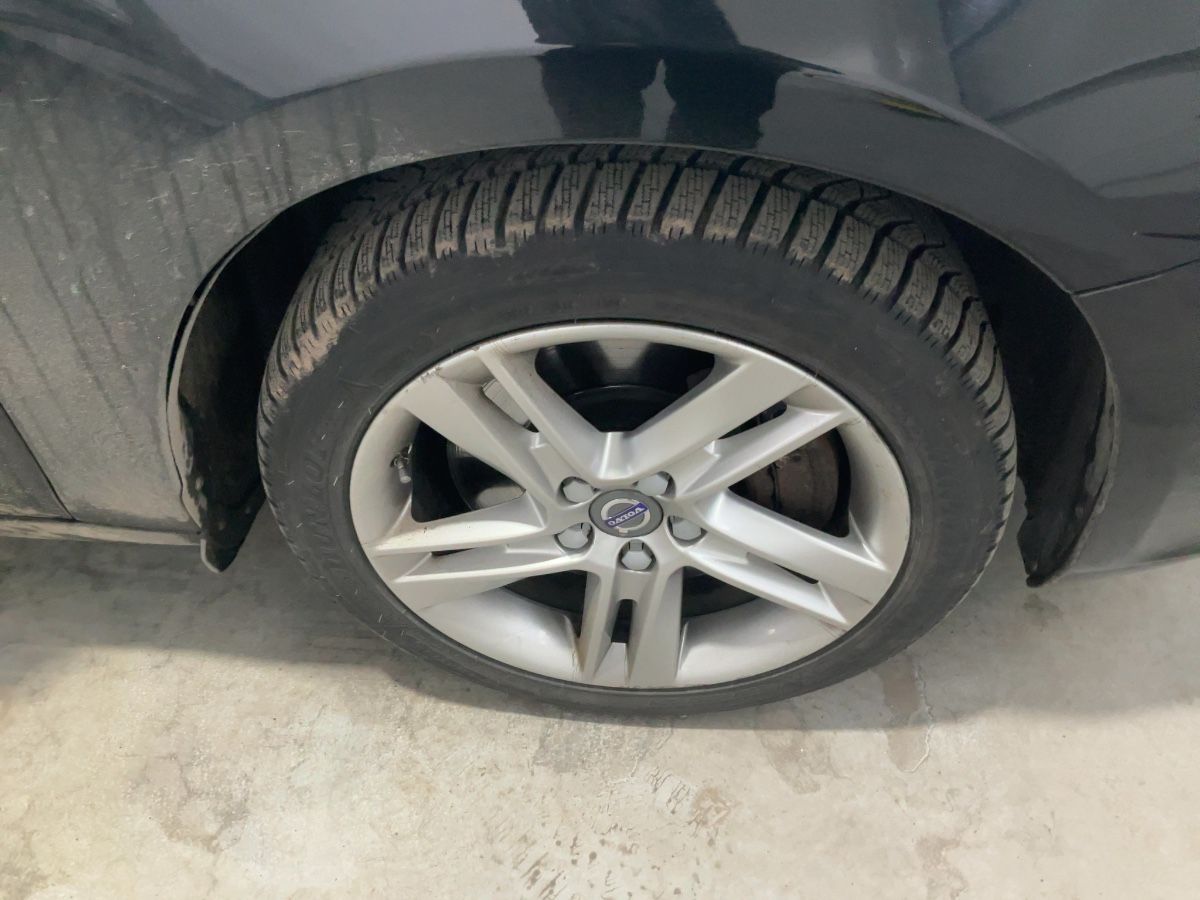 Volvo V60 2018 — photo 12
