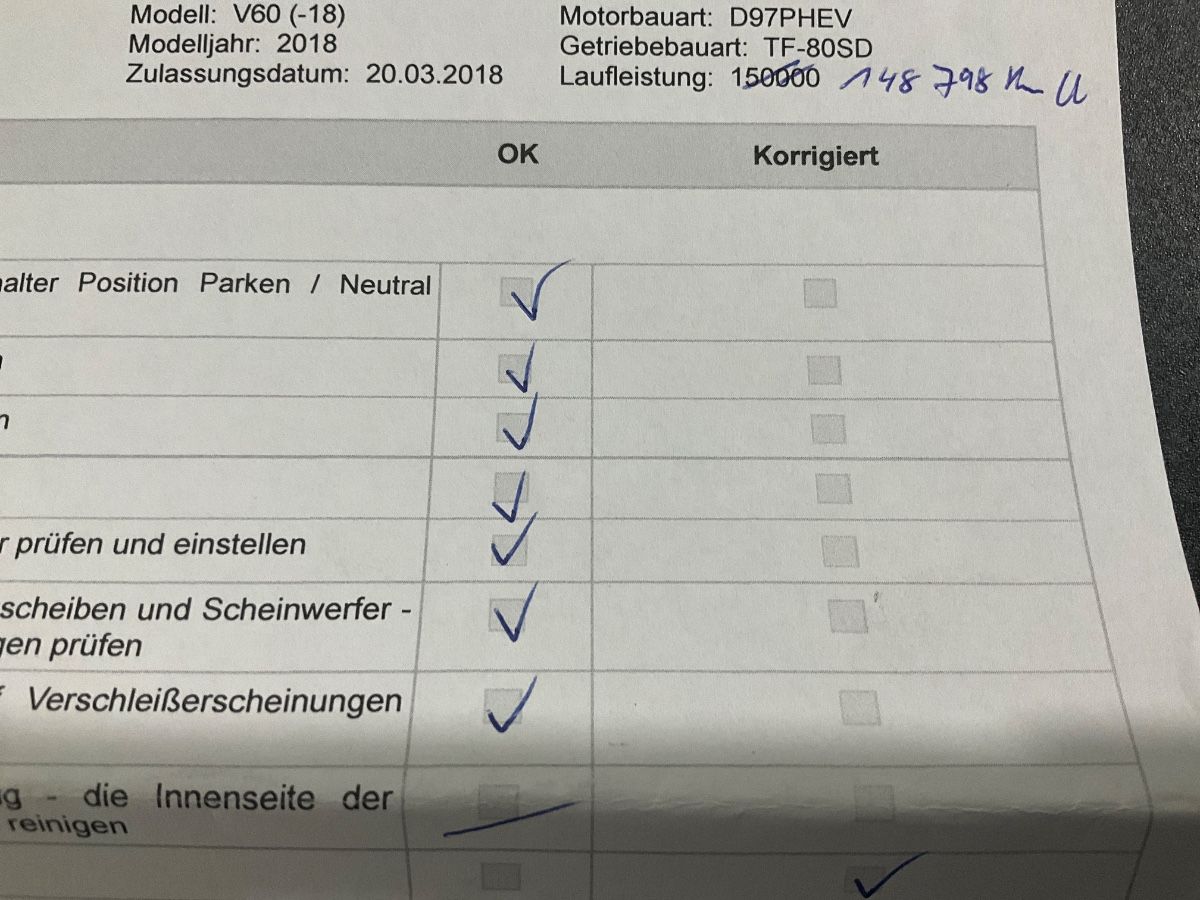 Volvo V60 2018 — photo 26