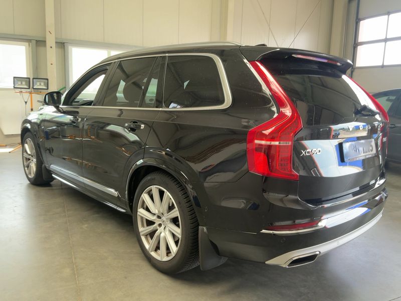 Volvo XC90 2.0 D5 Inscription AWD — zdjęcie 3
