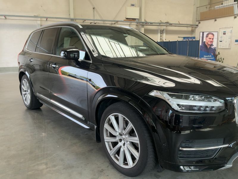 Volvo XC90 2.0 D5 Inscription AWD — zdjęcie 8