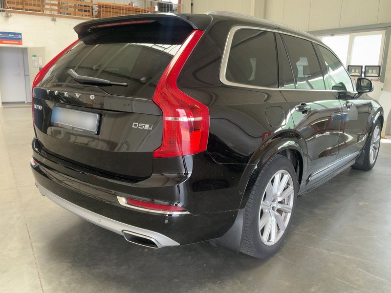Volvo XC90 2.0 D5 Inscription AWD — zdjęcie 6