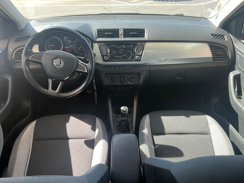 Skoda Fabia 1.4 TDI Ambition — zdjęcie 12