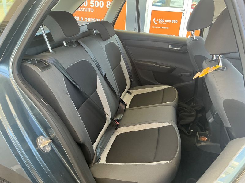 Skoda Fabia 1.4 TDI Ambition — zdjęcie 14