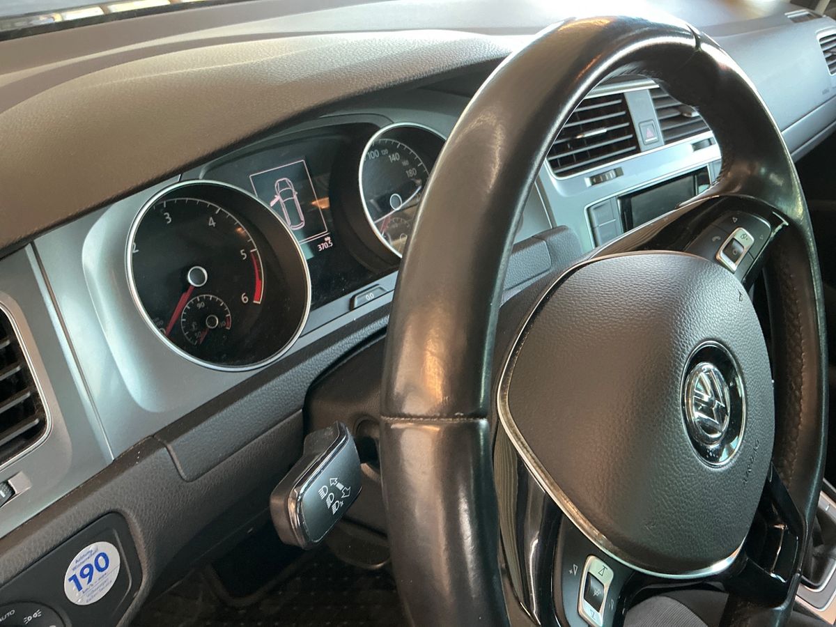 Volkswagen Golf 2013 — photo 41