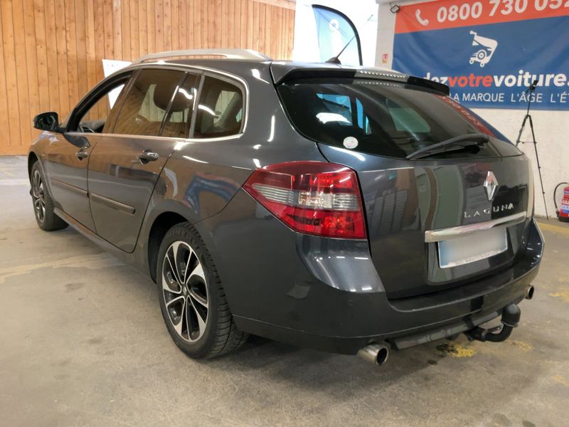 Renault Laguna 2.0 dCi BOSE Edition — zdjęcie 3