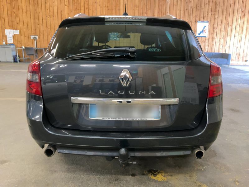 Renault Laguna 2.0 dCi BOSE Edition — zdjęcie 5