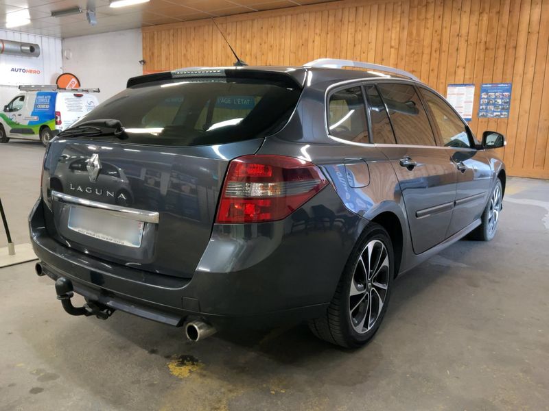 Renault Laguna 2.0 dCi BOSE Edition — zdjęcie 6