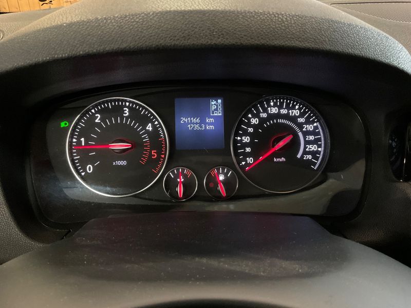 Renault Laguna 2.0 dCi BOSE Edition — zdjęcie 13