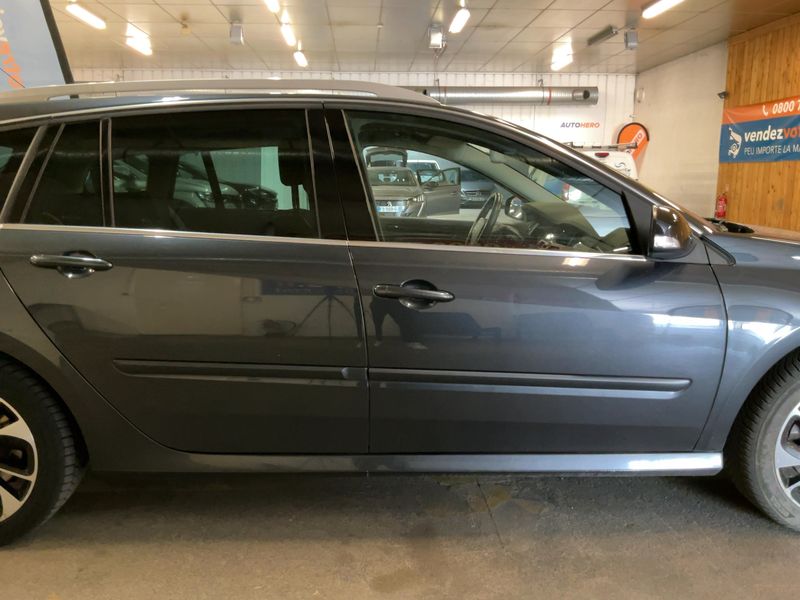 Renault Laguna 2.0 dCi BOSE Edition — zdjęcie 7