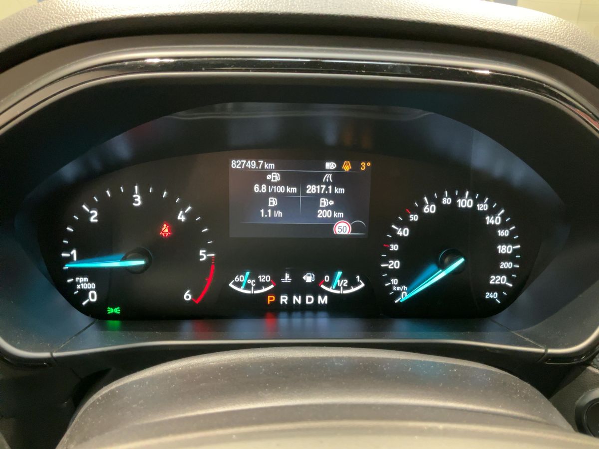 Ford Focus 2019 — photo 20