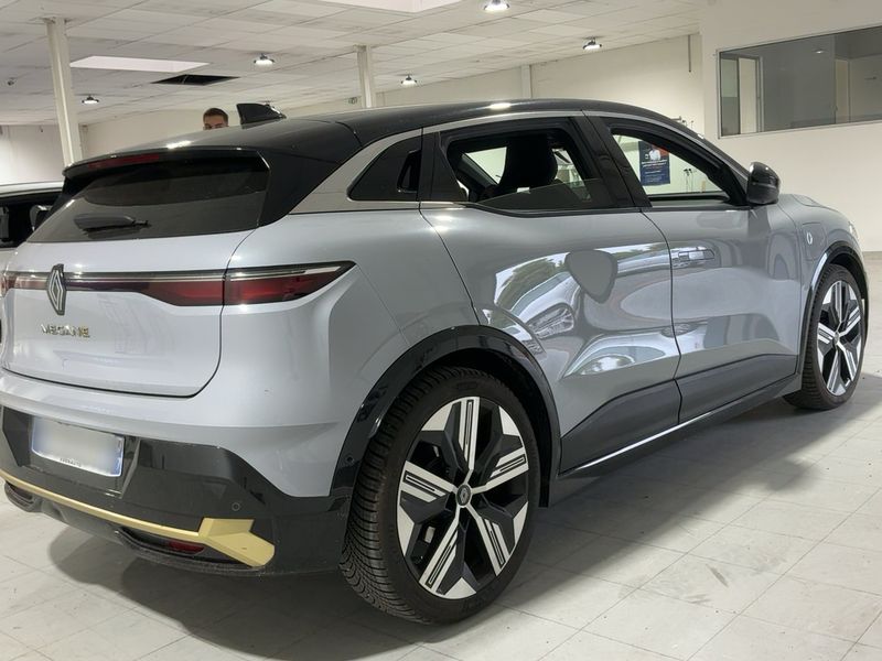 Renault Megane E-Tech EV60 Iconic — zdjęcie 6