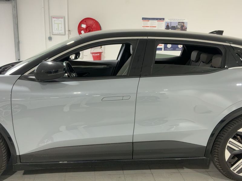 Renault Megane E-Tech EV60 Iconic — zdjęcie 4