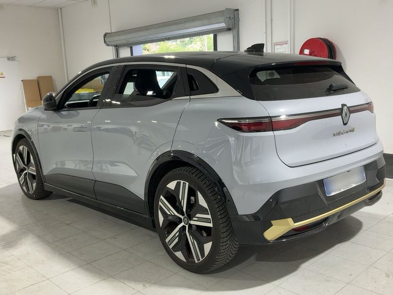 Renault Megane E-Tech EV60 Iconic — zdjęcie 3