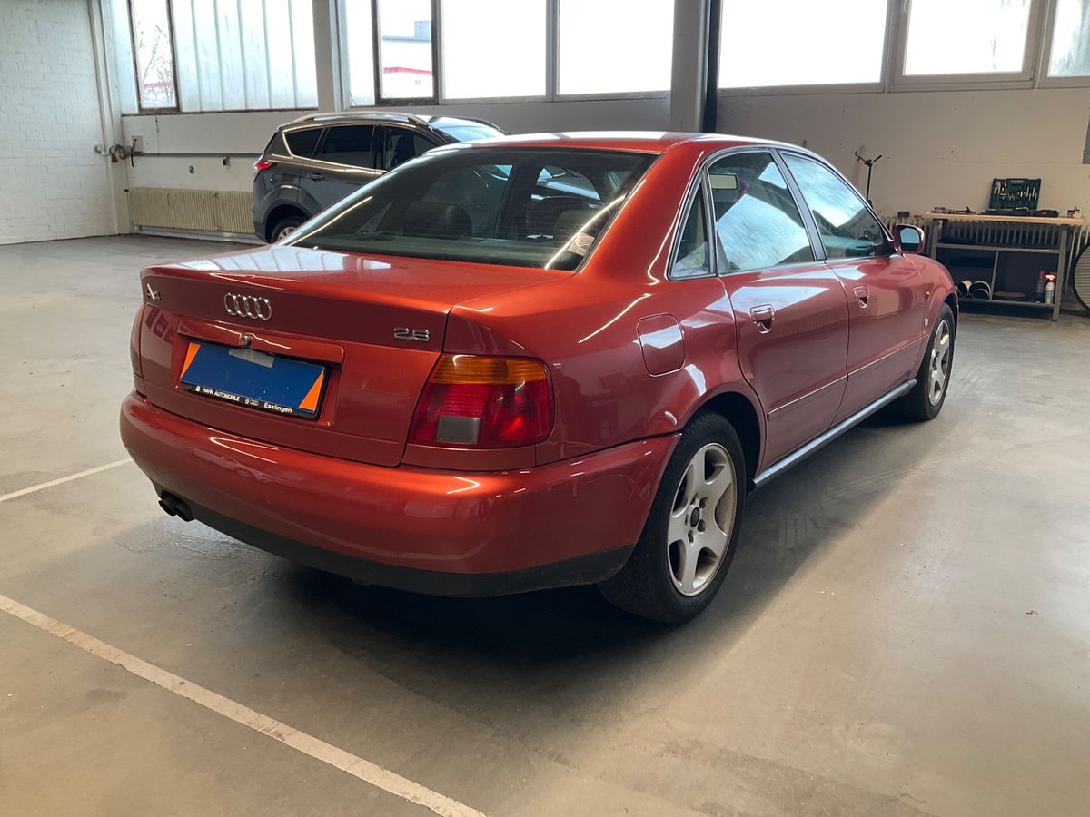 Audi A4 2.6 V6