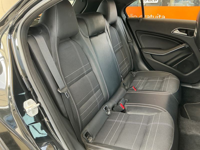 Mercedes-Benz A-Klasse A 180 CDI BlueEfficiency Urban — zdjęcie 14