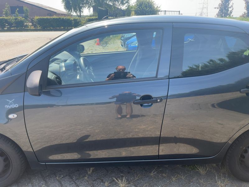 Toyota Aygo 1.0 X — zdjęcie 4