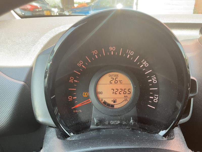 Toyota Aygo 1.0 X — zdjęcie 15