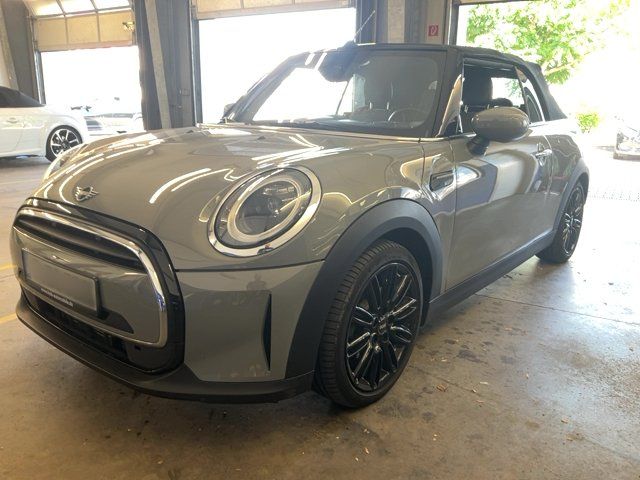 MINI Cabrio 2022 — photo 1