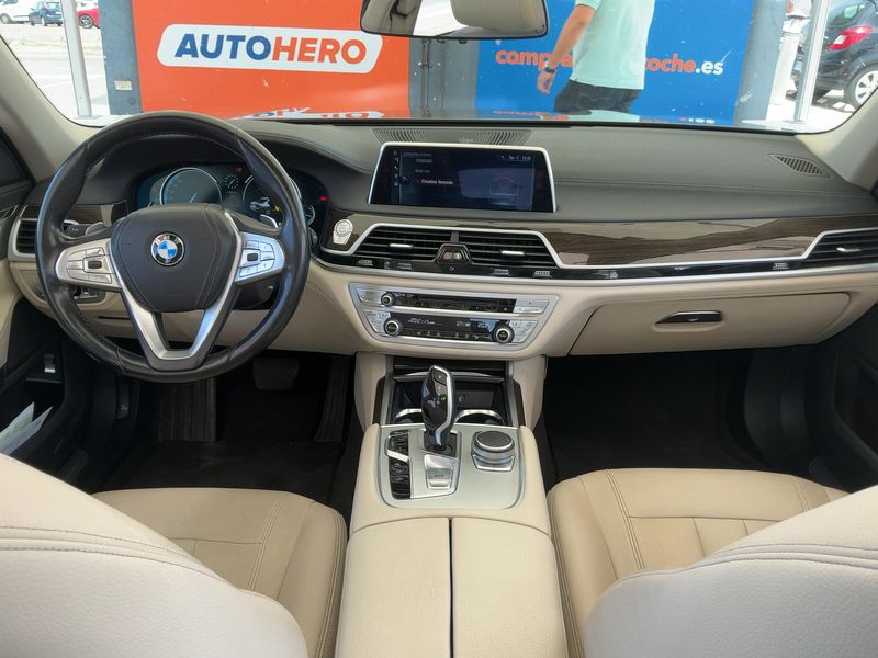 BMW 7er 730d — zdjęcie 12