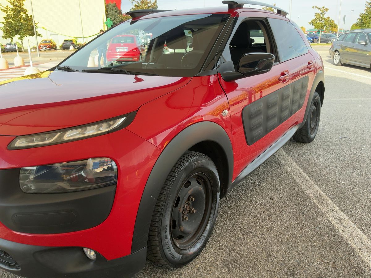 Citroen C4 Cactus 1.6 Blue-HDi Shine