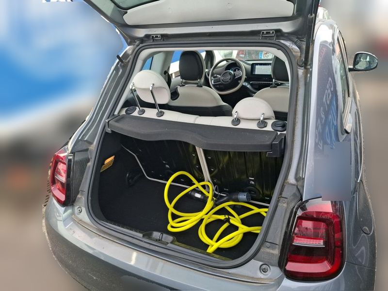 Fiat 500e electric drive 87 kW 'la Prima' — zdjęcie 4