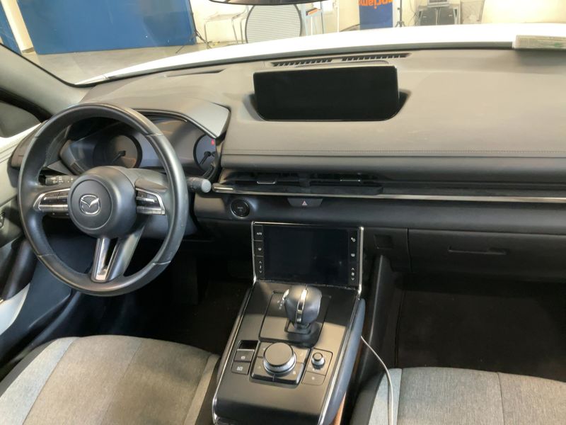 Mazda MX-30 electric drive 107 kW Executive — zdjęcie 12