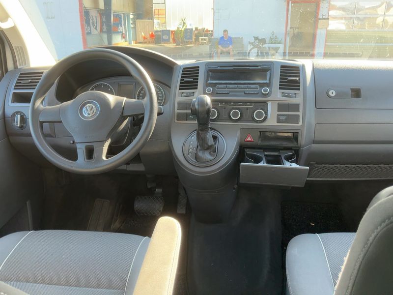 Volkswagen T5 Multivan 2.0 TDI Startline — zdjęcie 12