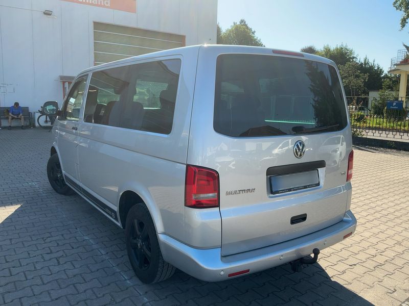 Volkswagen T5 Multivan 2.0 TDI Startline — zdjęcie 3