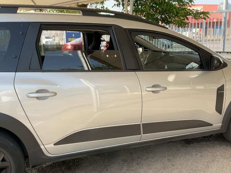 Dacia Jogger 1.0 TCe Extreme 2022 – снимка 10