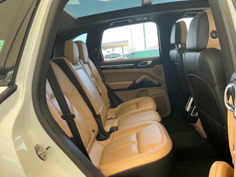 Porsche Cayenne Diesel — zdjęcie 14
