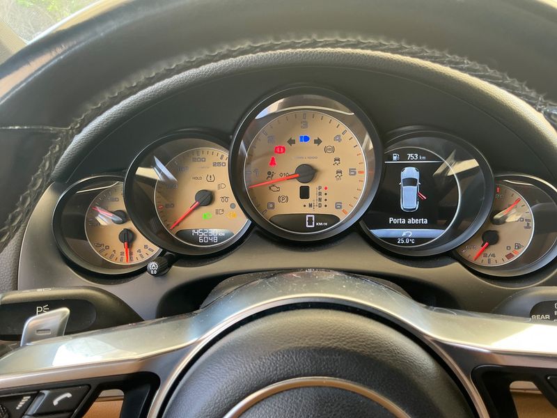 Porsche Cayenne Diesel — zdjęcie 13