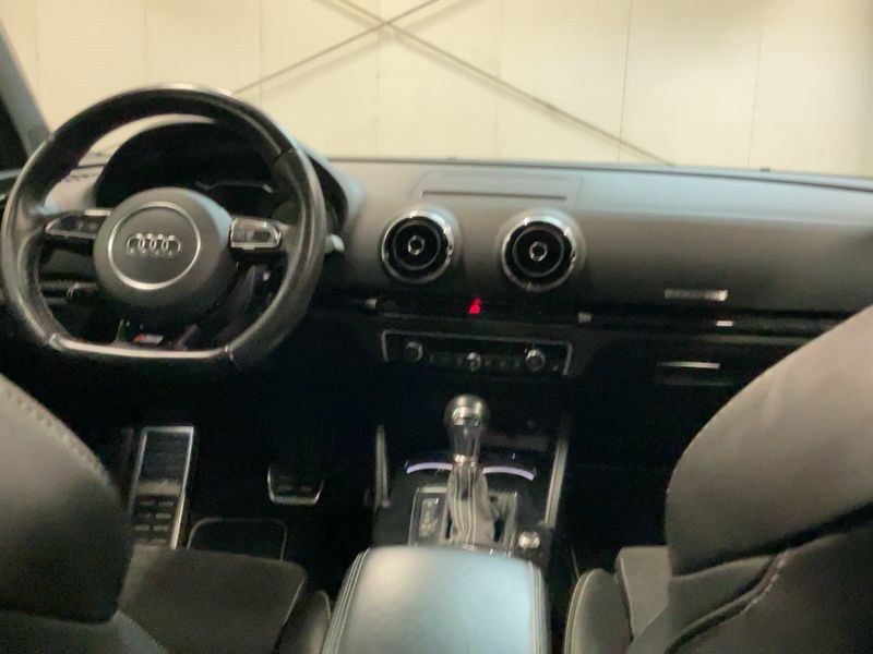 Audi S3 2.0 TFSI quattro — zdjęcie 12
