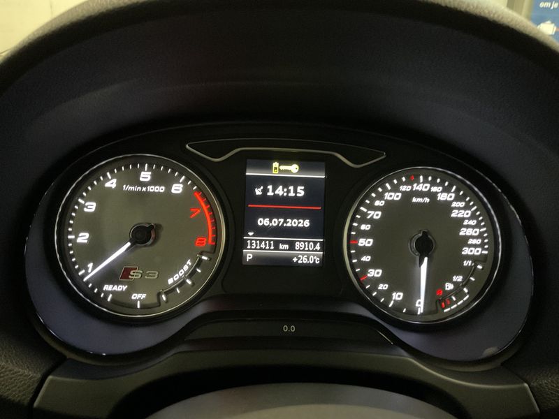 Audi S3 2.0 TFSI quattro — zdjęcie 13