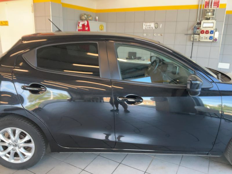 Mazda 2 1.5 Diesel Evolve — zdjęcie 7