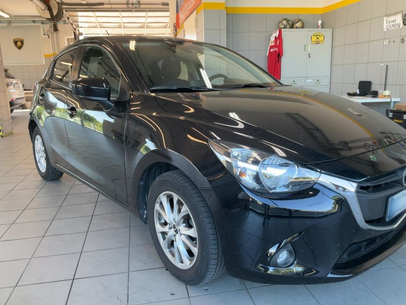 Mazda 2 1.5 Diesel Evolve — zdjęcie 8