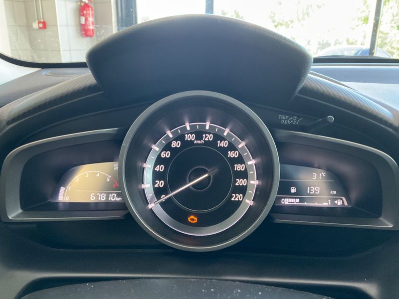Mazda 2 1.5 Diesel Evolve — zdjęcie 13