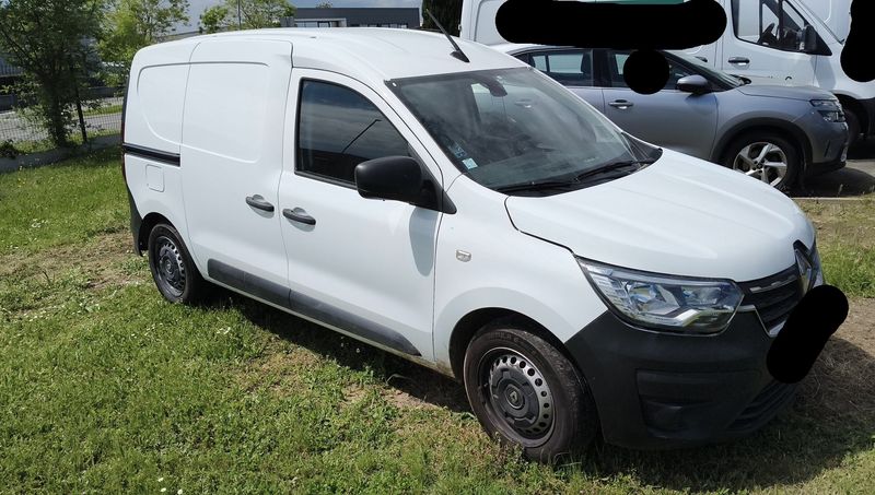 Renault Express 1.5 BLUE dCi Confort — zdjęcie 6