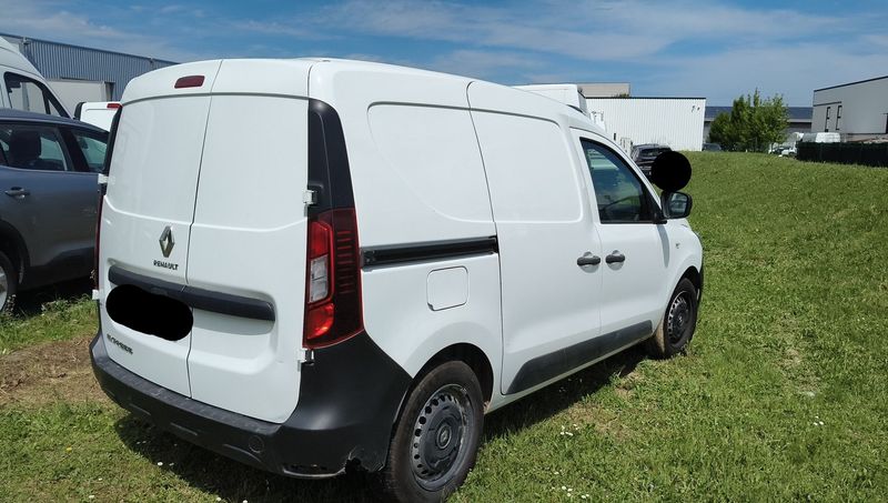 Renault Express 1.5 BLUE dCi Confort — zdjęcie 5